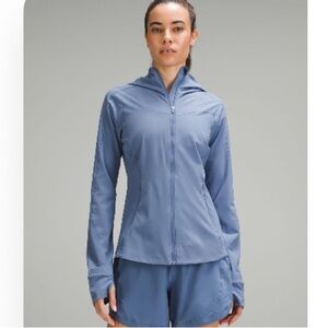 lululemon mist over windbreaker size 6 like new